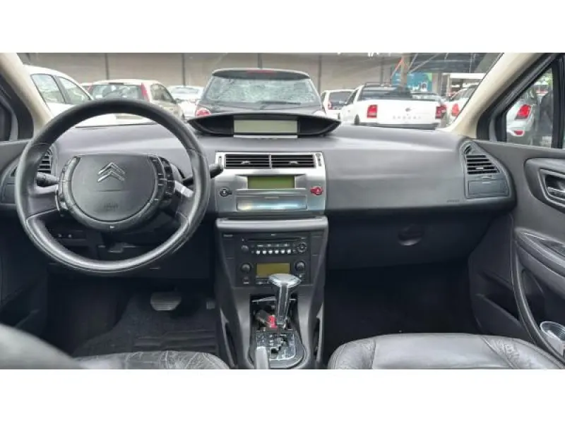 C4 Sedan - Foto