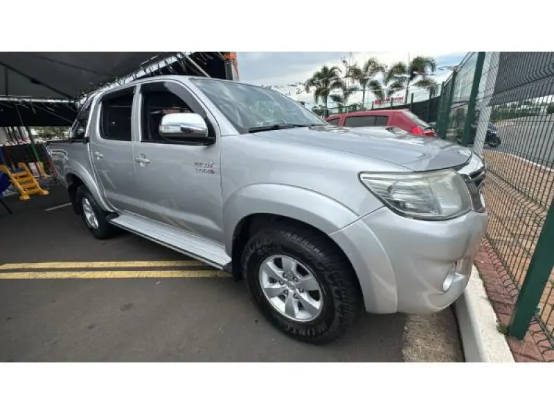 Hilux SW4 - Foto