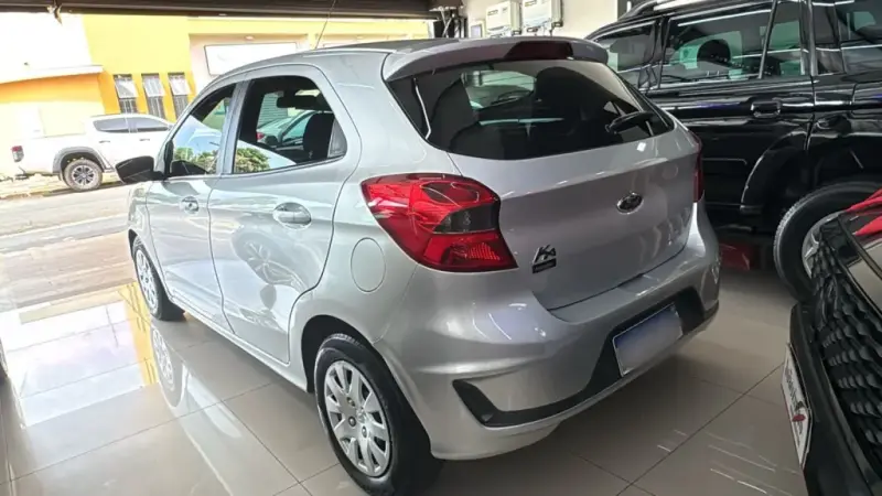 Ka + Sedan - Foto