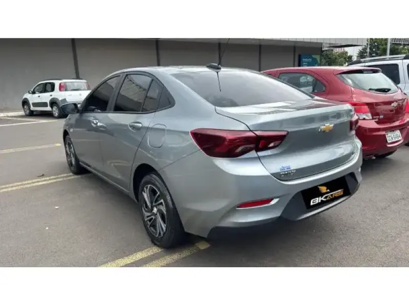 Onix Sedan - Foto