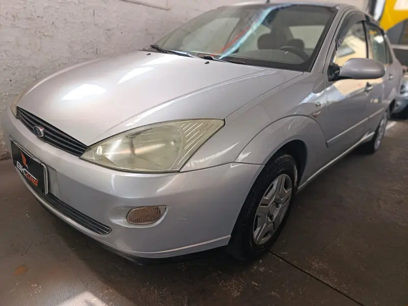 Focus Sedan - Foto