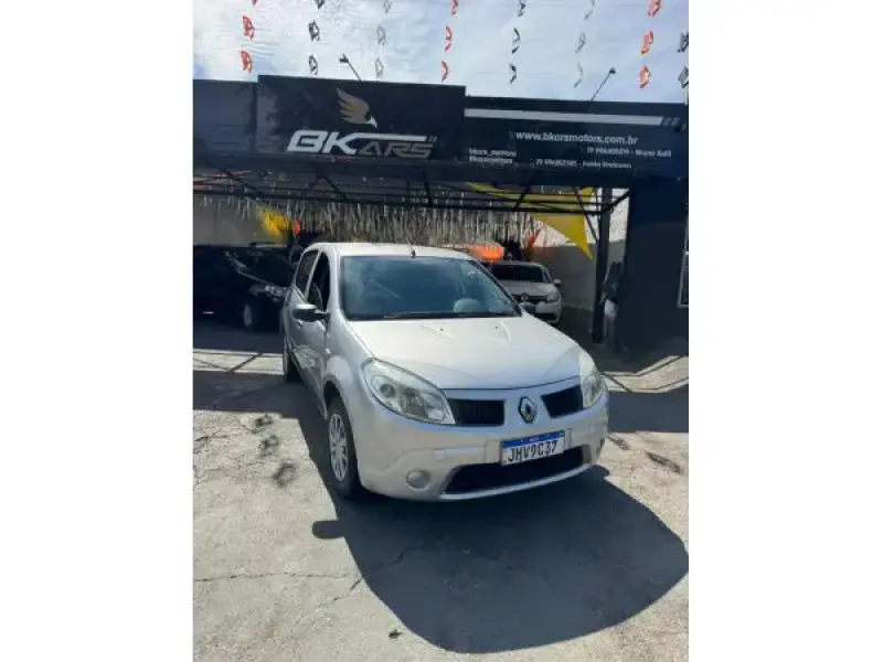 Sandero - Foto