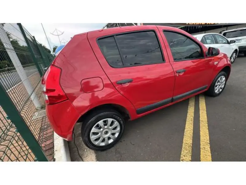 Sandero - Foto