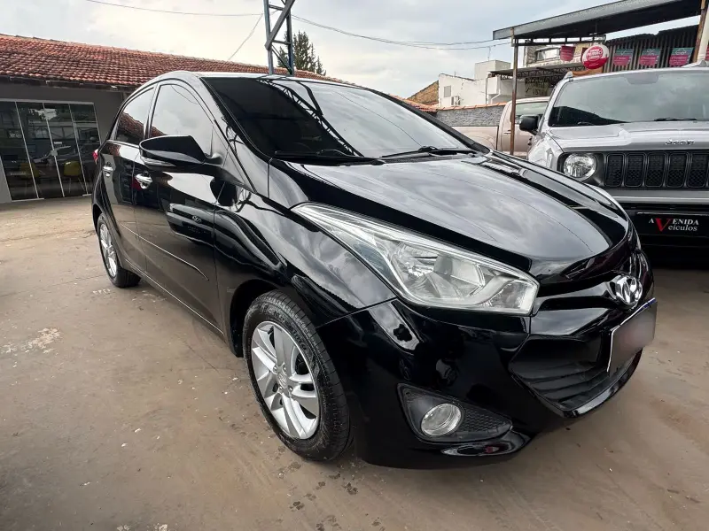 HB 20 Hatch - Foto