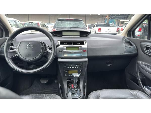 C4 Sedan - Foto