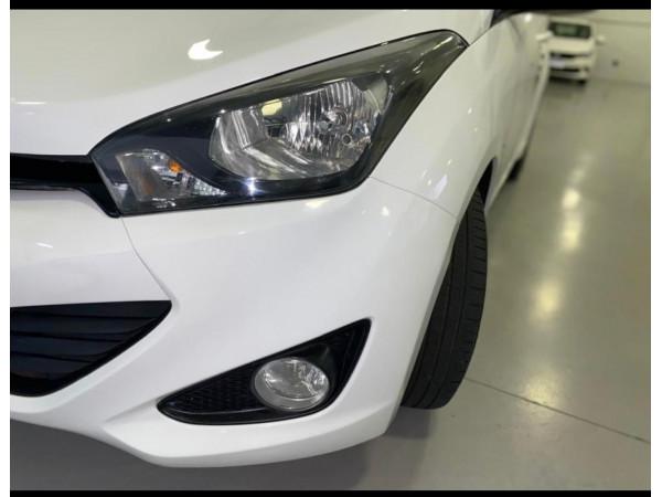 HB 20 Hatch - Foto